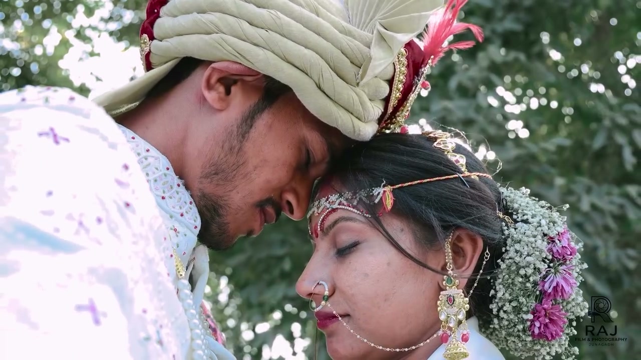 Pre-wedding — The long walk